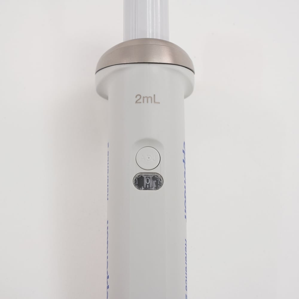 2-4633-44 マイクロピペット(リファレンス2/F・容量固定) 2000μL