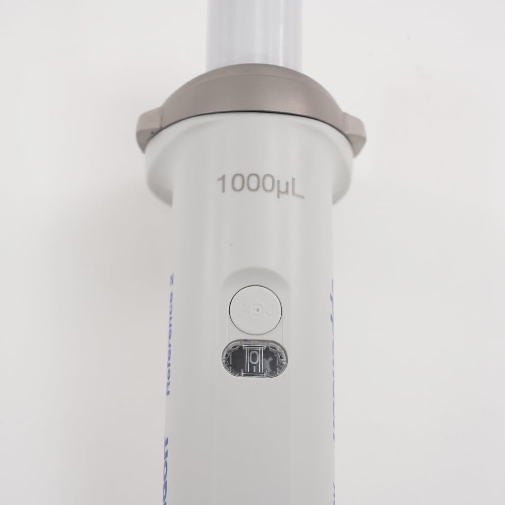 2-4634-38-24 マイクロピペット（リファレンス2・容量可変タイプ） 100