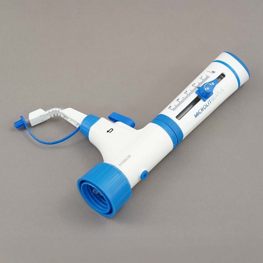 「あーとぅ商品」 コットン100％】大人のロゴロンT(カットソー・Tシャツ) | a.v.v(アー