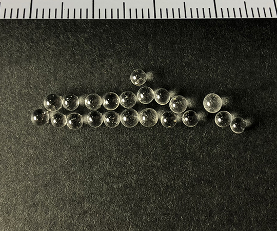 アズワン4-461-21粉砕機ガラスビーズ（φ３ｍｍ）【1kg/袋】(as1-4-461-21)