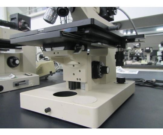 44-1023-64 【中古品】金属顕微鏡 BH2-UMA 【AXEL】 アズワン 44-1023-64 【中古品】金属顕微鏡 BH2-UMA 【AXEL】 アズワン
