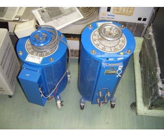 【中古品】変圧器（スライダック）4KVA　SD2820