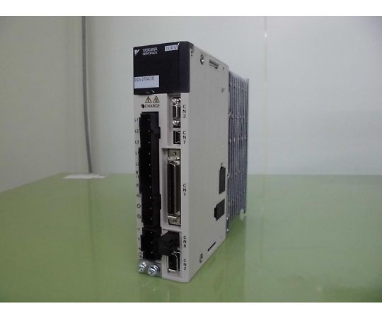 44-1053-39 【中古品】サーボパック SGDV-2R8A01B 【AXEL】 アズワン