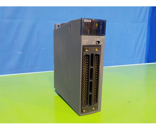 【中古品】シーケンサー（PLC）（DC出力ユニット）　QX42