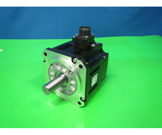 44-1129-97 【中古品】ACサーボモーター HG-SR102B 【AXEL