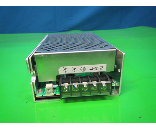 44-1130-31 【中古品】DC電源 S8JX-N10024CD 【AXEL】 アズワン
