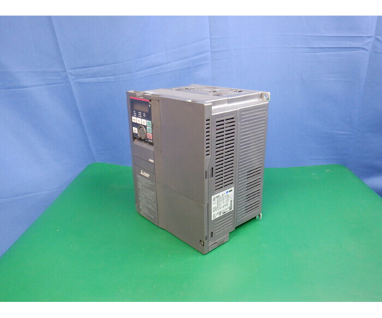 44-1184-18 【中古品】インバーター FR-A820-5.5K-1 【AXEL】 アズワン