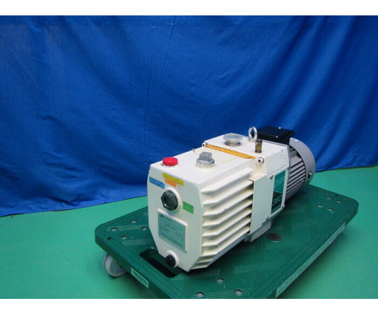 取扱を終了した商品です］【中古品】真空ポンプ（ロータリー） DRP