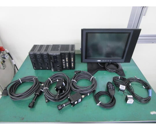 KEYENCE XG-8500 マルチカメラ画像システムコントローラ キーエンス XG