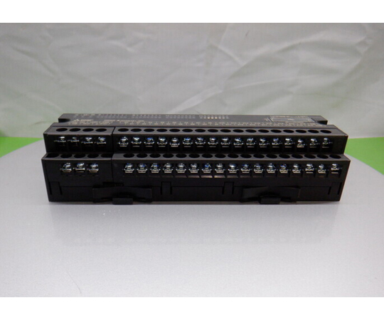 【中古品】シーケンサー(入力ユニット)