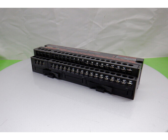 【中古品】シーケンサー(出力ユニット)