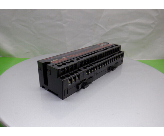 【中古品】シーケンサー(出力ユニット)