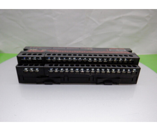 【中古品】シーケンサー(出力ユニット)