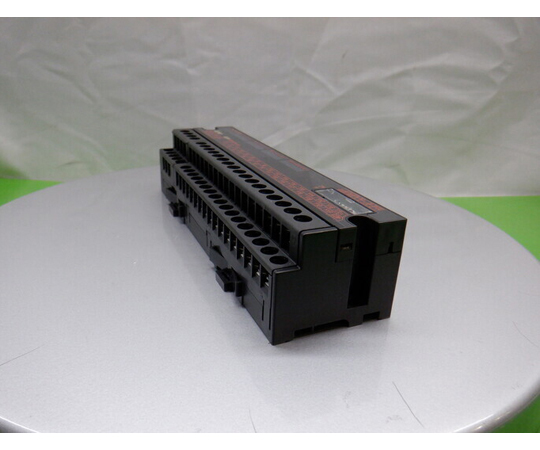 【中古品】シーケンサー(出力ユニット)