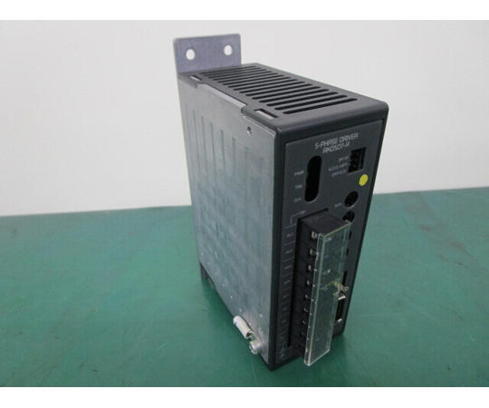 【中古品】ステッピングモータードライバ　RKD507-A