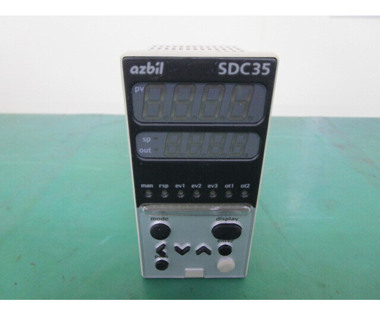 【中古品】デジタル指示調節計　SDC35 (C35TD0UA3200)