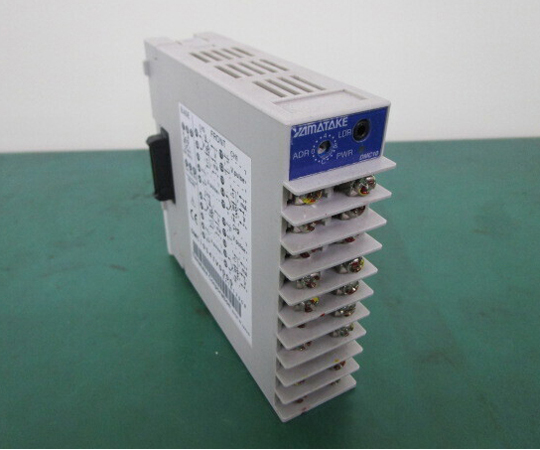 【新品安い】azbil(山武) モジュール形デジタル調節計 DMC10S4TV0000(未使用品）USBローダーケーブル付き その他