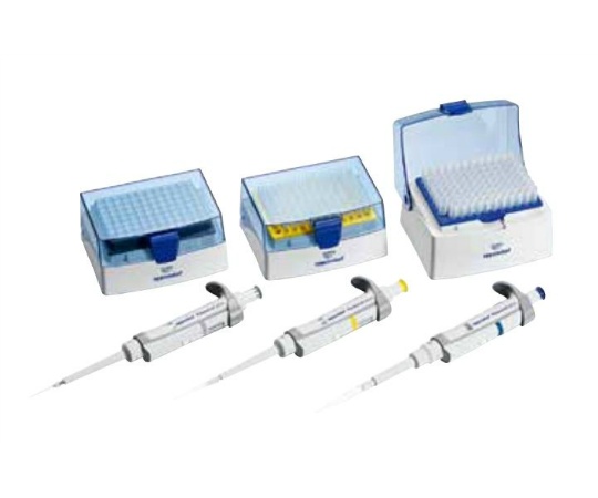 Eppendorf Research Plus 3 Pack Ept I P S ボックスまたはチップサンプルとボールペンを含む 3120 000シリーズ エッペンドルフ Axel アズワン