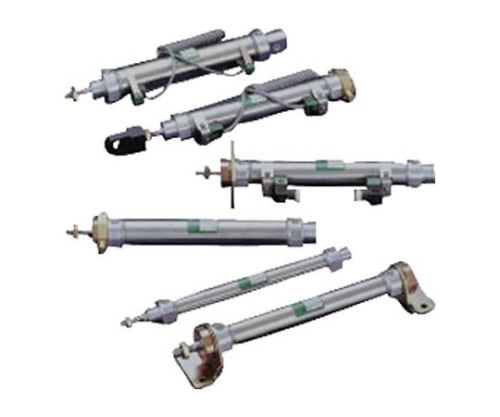 マイクロシリンダ支持金具アリ