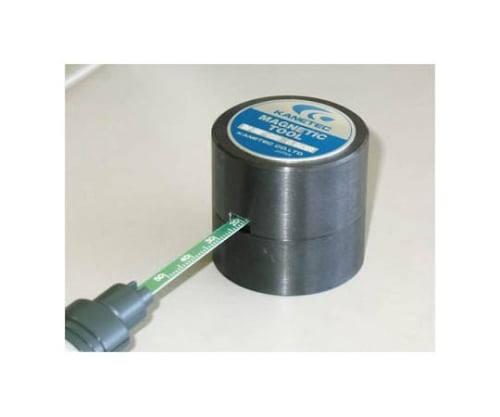 テスラメータ用基準磁界