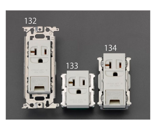 ［Discontinued］Outlet 125V/20A EA940CE-133