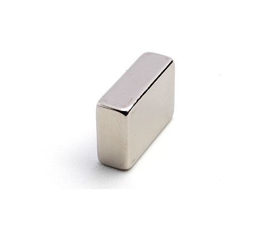 ネオジム 68×4×8（N35）3個入