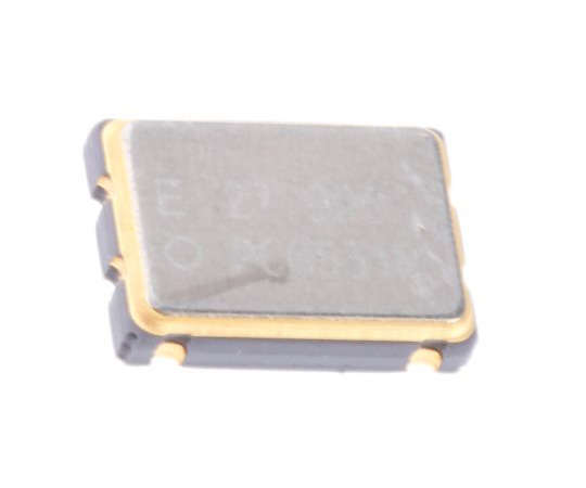 水晶発振器　27　MHz　CMOS出力　4-Pin　SMD