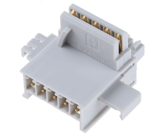 バスコネクタ　ME　ポリアミド　36.5ｘ29.2ｘ20.5mm