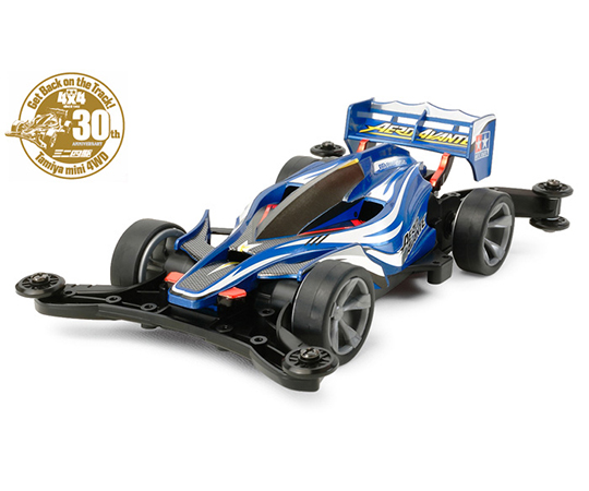1/1 ミニ四駆の「ADVAN エアロ アバンテ」に出会え、ミニ四駆も購入できる横浜ゴムブース