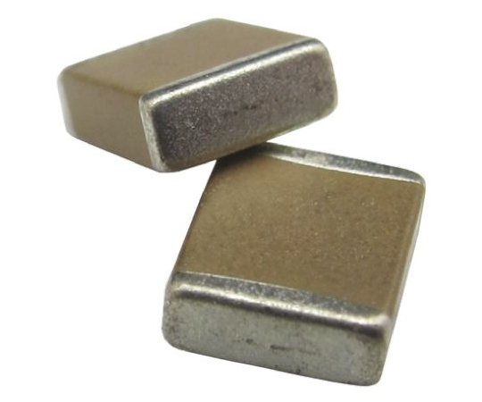 積層セラミックコンデンサ（MLCC）0.1μF 50V dc ±10％ 1セット（15000個入）