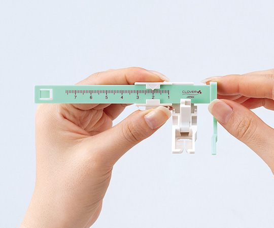 ステッチガイドフット