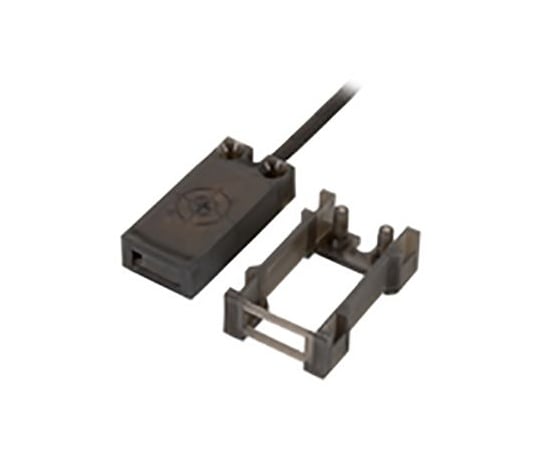 容量センサ　PNP-NO　34　x　16　x　8　mm