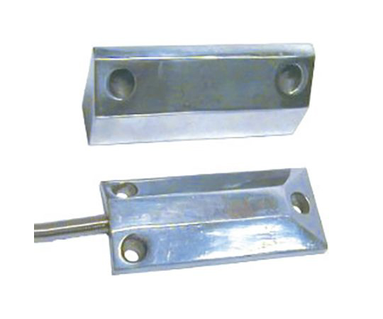 誘導型近接センサ　88　x　38　x　12　mm