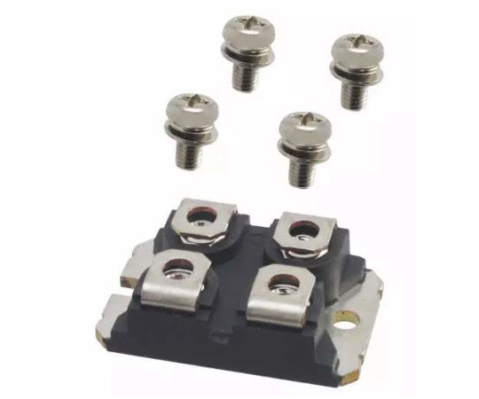 ファストリカバリー　整流ダイオード　コモンアノードペア2組　60A　1800V　表面実装　4-Pin