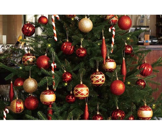 【美品】クリスマスツリー　オーナメント付き一式 クリスマスツリー 一式セット 4種類 ディープスノー 180cm ツリー