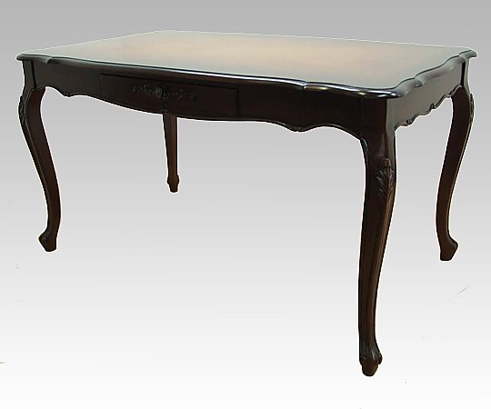 ダイニングテーブル　（ブラウン）